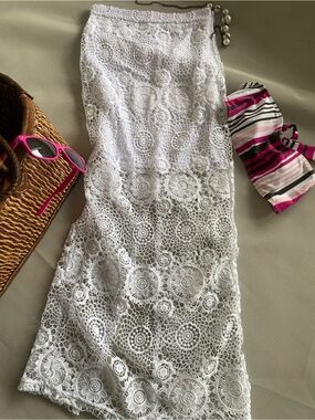 Y2K Le Château White Lace Maxi Skirt XS Crochet Boho Resort Beach